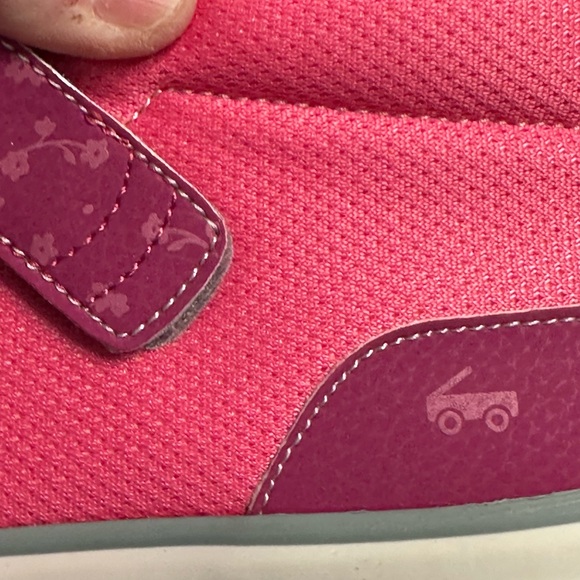 BNIB See Kai Run Pink Floral Strap Sneakers - Picture 4 of 13